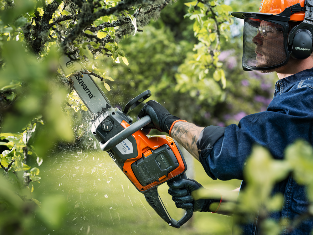 Husqvarna 215i
