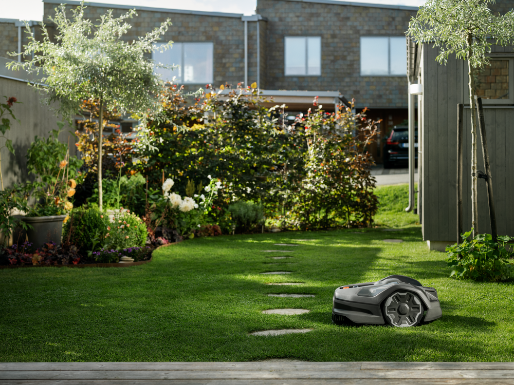 Husqvarna Automower® 305E NERA