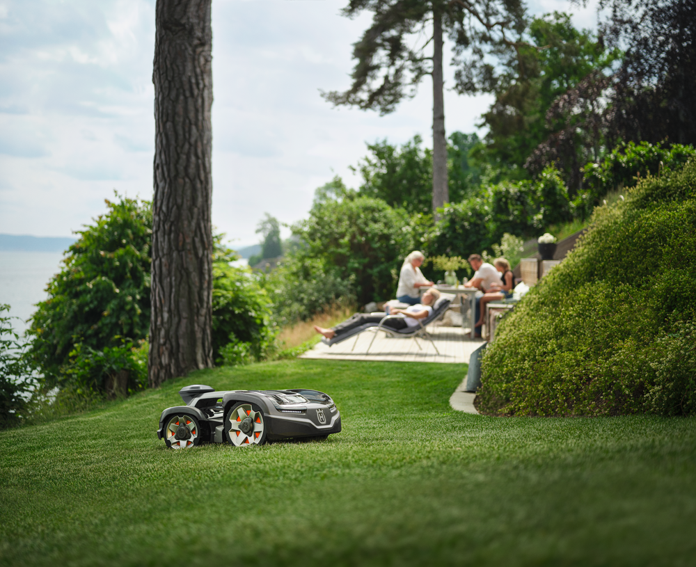 Husqvarna Automower® 435X AWD NERA med slinglös teknik