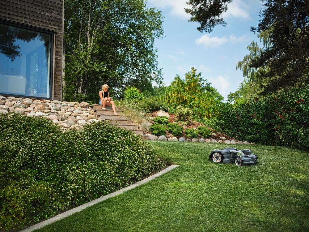 Husqvarna Automower® 435X AWD NERA med slinglös teknik