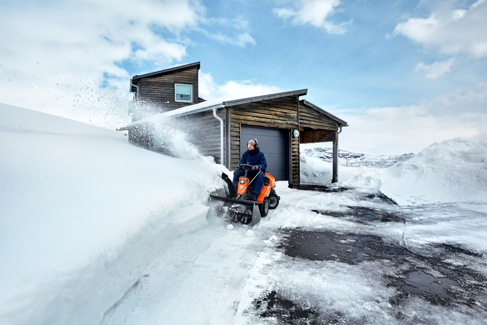 Husqvarna R 320X AWD